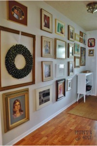 photo gallery display women and their gift tips