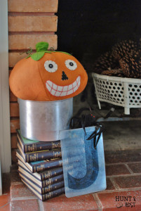 Halloween decorations vintage style huntandhost.net