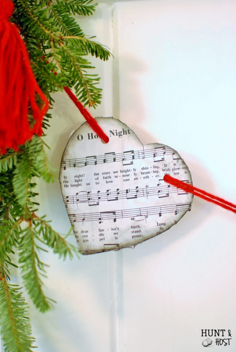 An Artistic Advent continues with Week 3: Scarlet Heart Garland and discussion on Ann Voskamp's The Greatest Gift