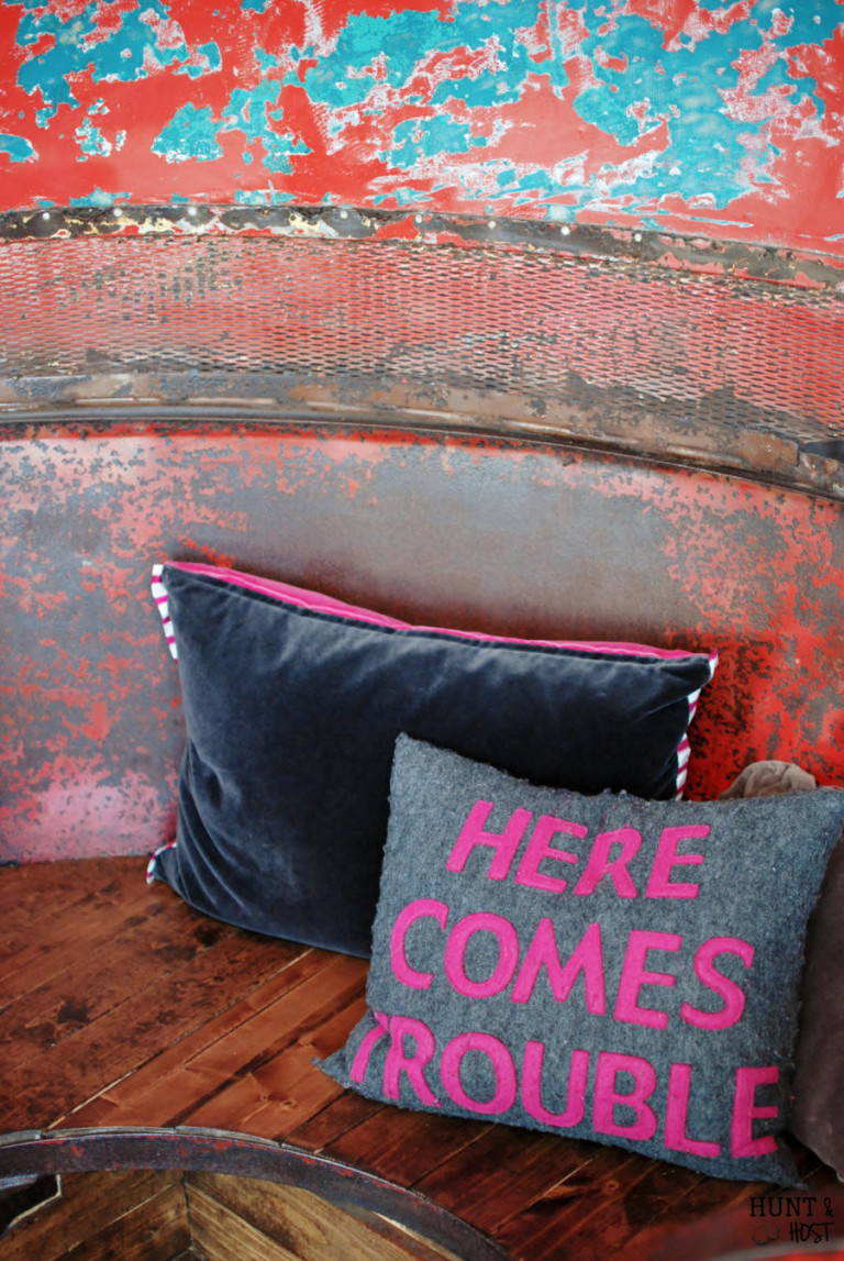 A glimpse at The Ladysmith, Miranda Lambert's Bed & Breakfast and an interview with the designer, Phara Queen. www.huntandhost.net