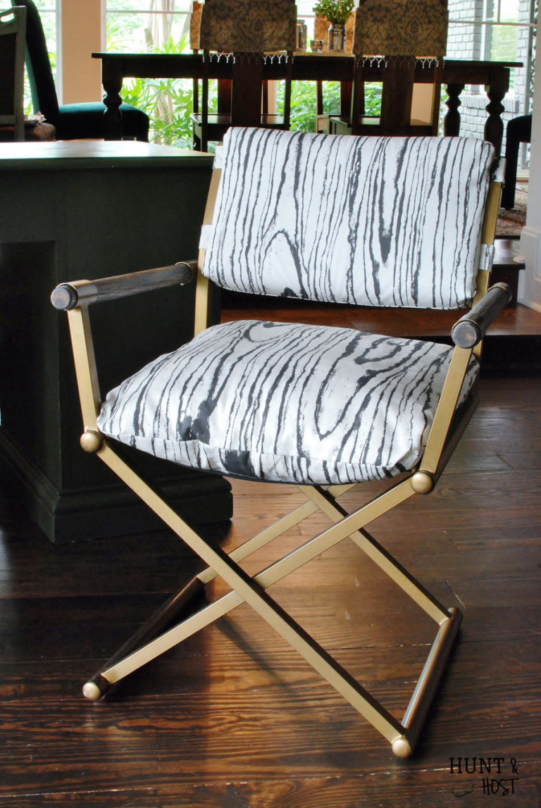 This mid-century desk chair gets a powerful neutral makeover with fois bois fabric. www.huntandhost.net