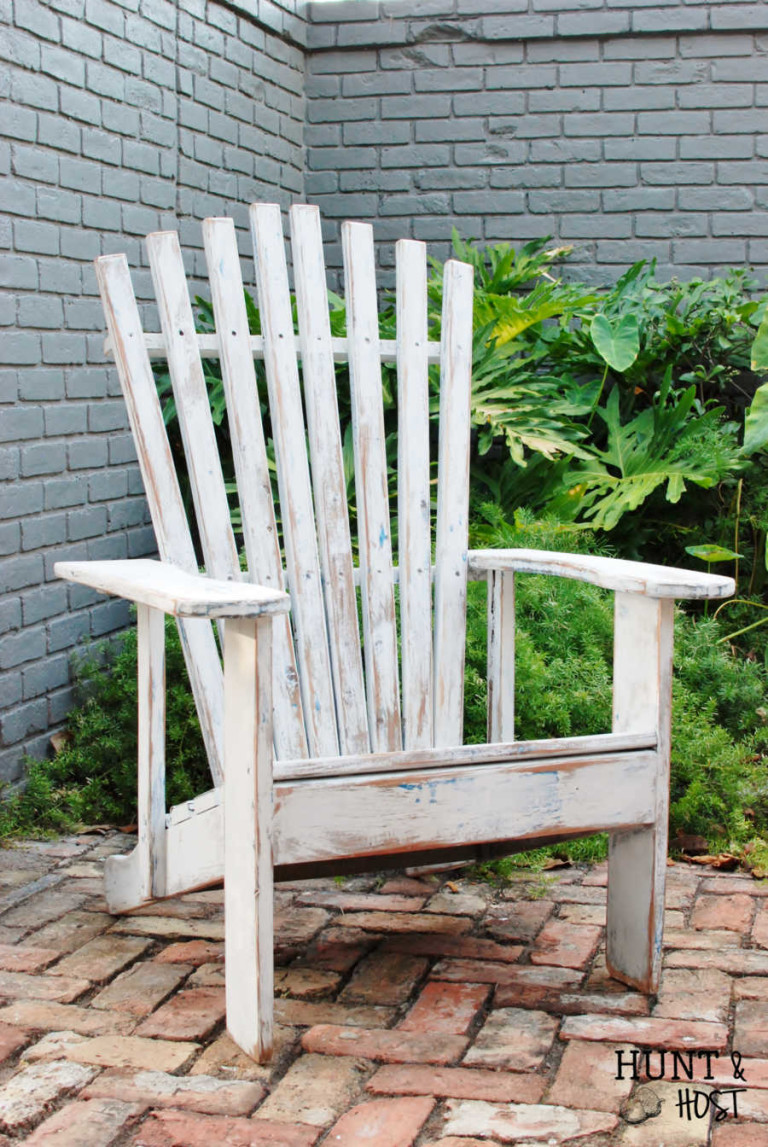 Wonder why some makeovers pop and some flop? Check out how to get an authentic looking furniture makeover that's sure to be a hit! www.huntandhost.net