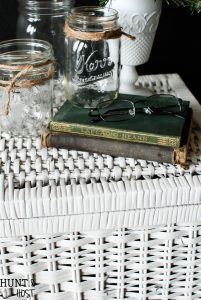 How to paint wicker the easy way. Painting rattan, wicker and cane furniture or accessories can be hard, but this tool makes it easy! DIY tutorial and instructional video for painting wicker here!