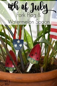 Easy DIY 4th of July craft ideas. Paint old silverware for festive July 4th decorations you can place around your house or in potted plants!