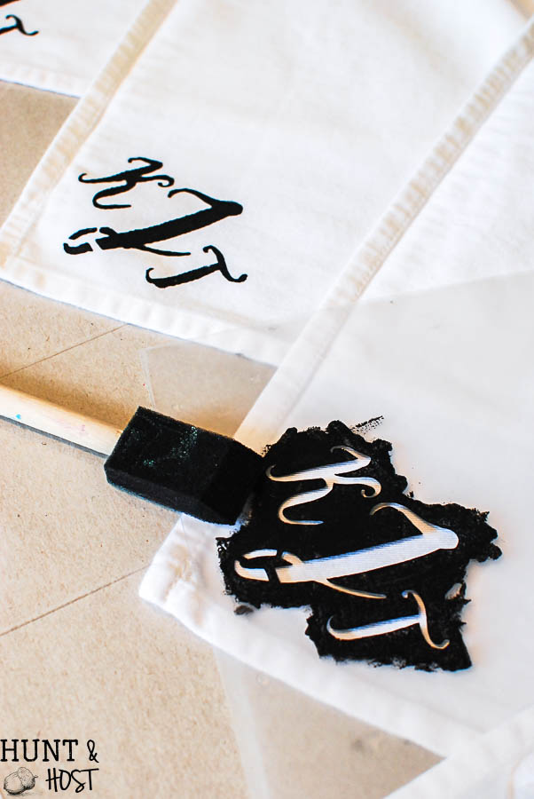 How to create a personalized monogram stencil tutorial. Great for wedding gifts, house warming presents or birthday and Christmas gifts!