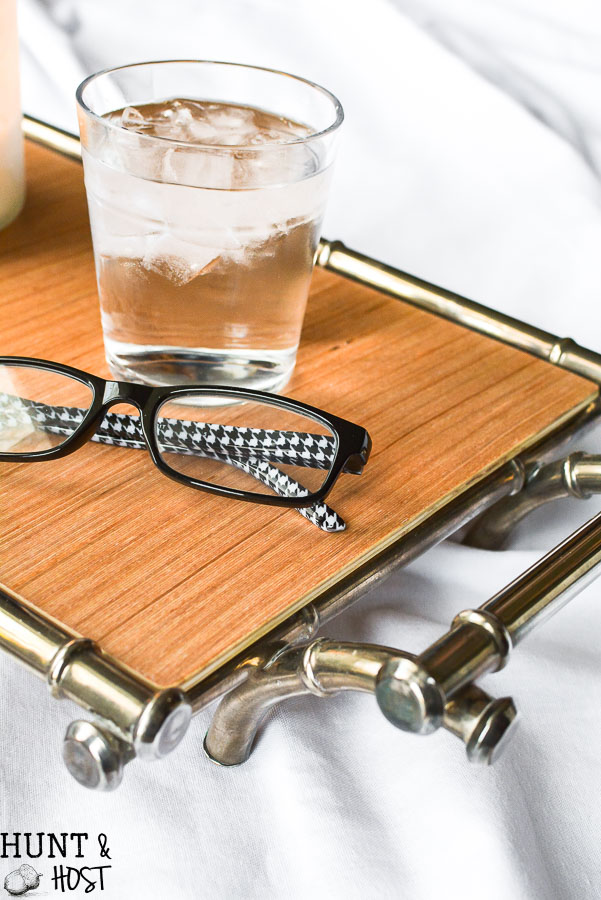 I found these old casserole servers missing their dish at a garage sale. They were so easy to turn into beautiful trays that could be used to organized kitchen counters, a cute nightstand tray, coffee table tray, fruit and cheese tray or serving platter. The possibilities are endless with this easy DIY silver tray makeover!