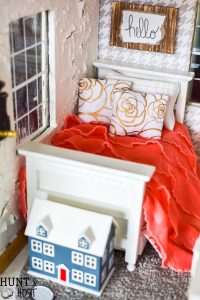 Childhood dollhouse makeover! This girls bedroom gets a vintage glam look, perfect for a teenage girls room. With a mix of gold and bold, old and new you will want to move in!
