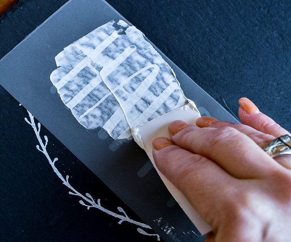 Everything you need to know about chalkart. Have you seen all the cool projects you can create with A Maker's Studio and Chalk Couture? I will show you the step by step on how to create with chalk stencils, how to care for your mesh stencils and great chalk art project ideas! #chalkart #stencil #meshstencil #chlkstencilDIY #makerboss #amakersstudio