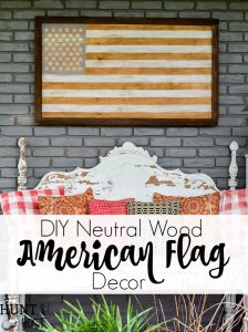 How to make a neutral American Flag decor piece, perfect for your living room or porch, great on a mantel or wall art. This DIY American flag wood decor has perfect clean lines thanks to Frogtape. #porchdecor #summerdecorating #frogtape #frogtapeprojects #diyWoodSign #RedWhiteandBlue #oldGlory #PatrioticDecor #flag #AmericanFlag #FourthofJuly