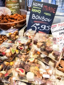 A trip in Amsterdam through pictures. See some fun things to do firsthand as we explore this canal city in The Netherlands through photos! Visit the Amsterdam Zoo, gardens, Hotel Dylan and a food tour through Albert Cuyp Market. There are tons of things to do in Amsterdam!