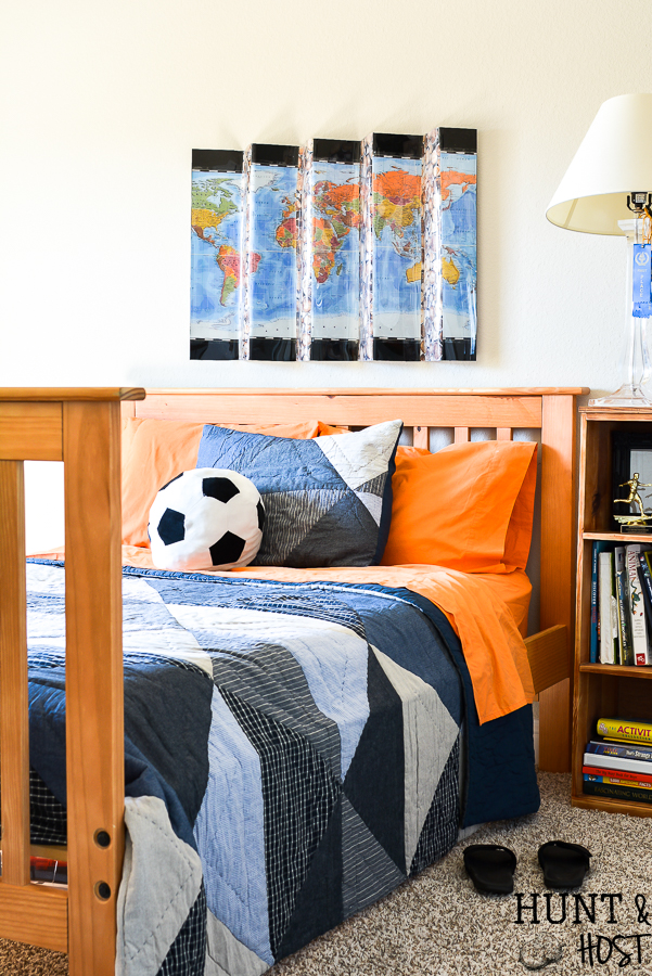 Four awesome DIY heat gun project ideas for decorating. A heat gun has multiple uses from bending acrylic glass, upholstering with vinyl, weathering wood and removing stubborn veneer or old paint, Get some tips on how to use a heat gun along with gorgeous DIY projects to inspire your heat gun crafts! #heatgun #wagner #wallart #3Dwallart #boysbedroomidea #heatgunprojectideas #howtobendplexiglass