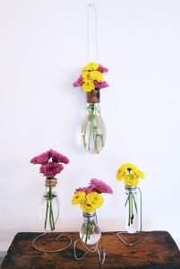 25 Unique bud vase ideas to easily decorate your home with fresh flowers or maybe even faux flowers for a budget friendly way to decorate, especially a small space!! #smallspacedecor #budvaseideas #flowerdecor #easyDIYdecor #smalllivingareaideas