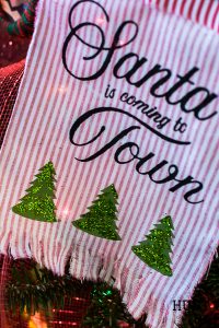 Easy ideas for handmade fabric Christmas ornaments you will cherish for years to come. These special heirloom ornaments are simple and fun to make! Learn how to use gold leaf on fabric and gorgeous detailed stencils with Chalkart or Gel Art Ink.