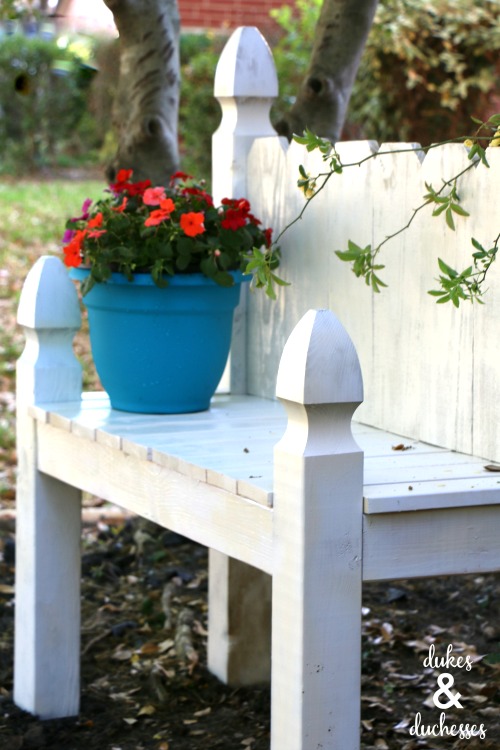 Add picket fence projects to your decor for cute, classic, country, farmhouse decor on a budget! These creative picket fence projects will add instant age and appeal to your home with a budget friendly DIY procetag. #picketfence #DIYfarmhousedecor #budgetdecor #upcycledfenceprojects #easyDIYideas #gardendecor #towelholderideas #DIYanimalaccessories