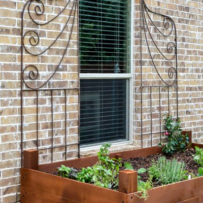 How to Spray Stain on Wood
