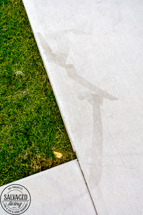 Grab great tips for power washing your concrete patio and getting rid of the paint, stain and dirt stains on your concrete. #pressurewasher #powerwash #cleaningtips #cleanconcrete #springcleaningtips