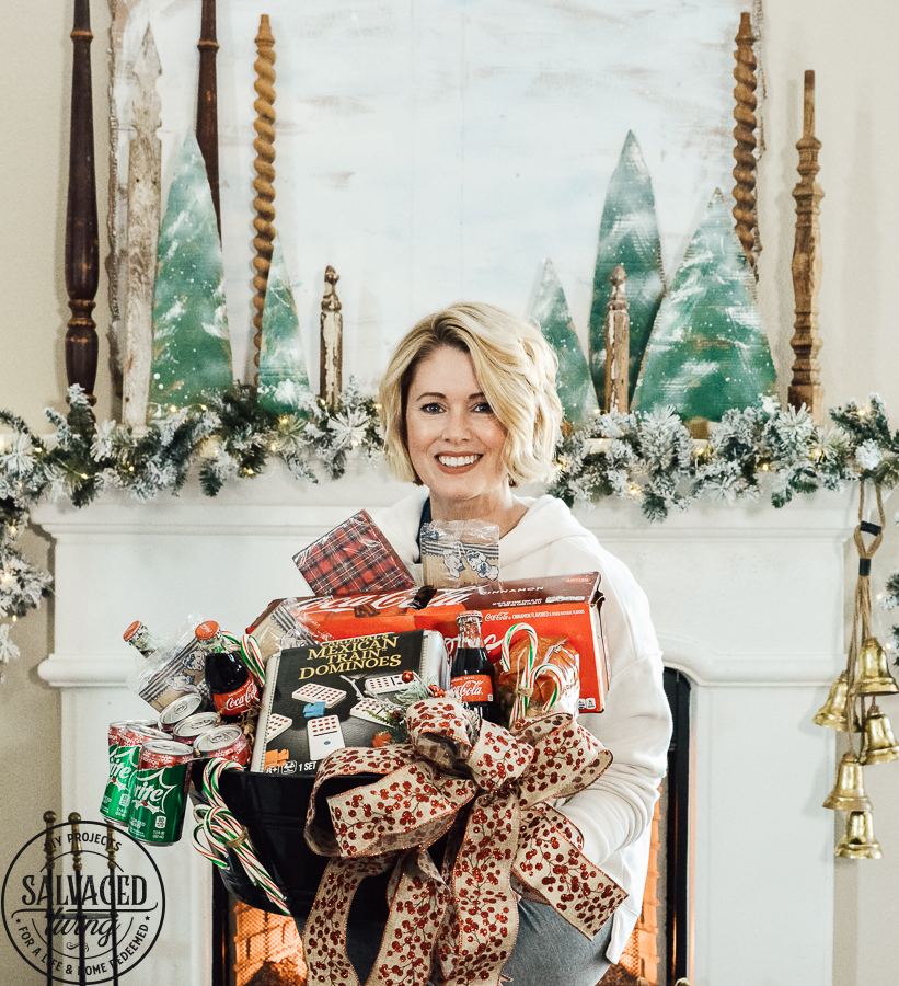 The ultimate list of family games for a family game night gift basket. The perfect gift for a family with tweens and teens plus extra gift ideas to tuck into your basket for the perfect party at home for a family with kids at Christmas. #JoinTheFizztivities #christmasgift #familygamenight #holidaygiftidea #teengift 