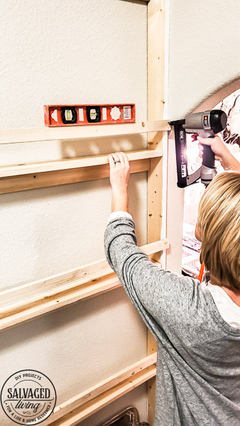 Does you house lack built in charm? Add your own with this diy built in plate rack tutorial. You will learn how to build a wall plate rack and how to decorate a plate rack for vintage style charm and a cozy home. #cozyhome #farmhousekitchen #kitchendisplay #butlerspantry