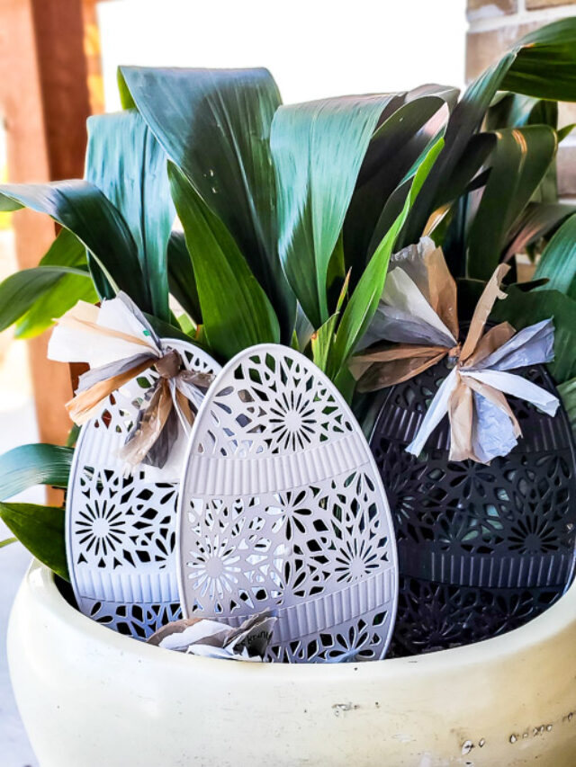 cropped-dollar-store-easter-yard-art-8.jpg