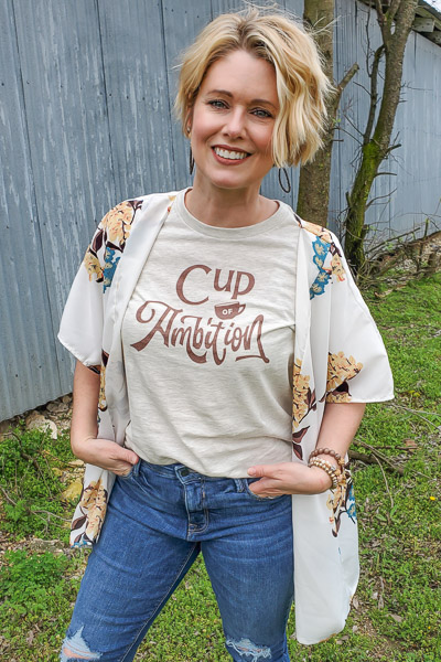 cute fashion over 40 for summer outfit ideas you will love if you are in the over forty club! Great graphic tees that pair well with jeans and a kimono for a classic summer outfit you can wear with confidence! #outfitideas #plussize #over50 #over40 #summeroutfitideas