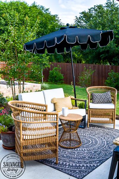 Create a charming and cozy patio area with these gorgeous patio furniture selections. You will love the mix of old and new for a vintage lived in feel for the perfect outdoor living area to your home! #patiofurniture #outdoorliving #cozypatio 