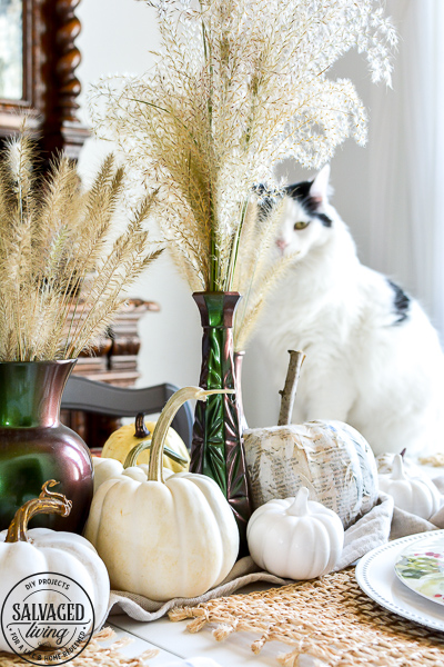 Are you wondering what to do with the floral glass vases you have hidden in your cabinet? Try this thrift store glass vase makeover. This DIY tutorial is easy and beautiful for a DIY glass vase centerpiece idea, great for fall decorating on a budget and creating home decor you can repurpose year round. #colorchange #thriftstoremakeover #glassvaseidea #glassmakeoverDIY