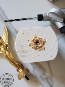 Learn how to make DIY scrap wood book ends with vintage finials. These book end DIY ideas are perfect for your budget home decor, make them fit your style, from farmhouse to modern vintage. #scrapwoodproject #bookendidea #trophyproject #bookshelfdecor