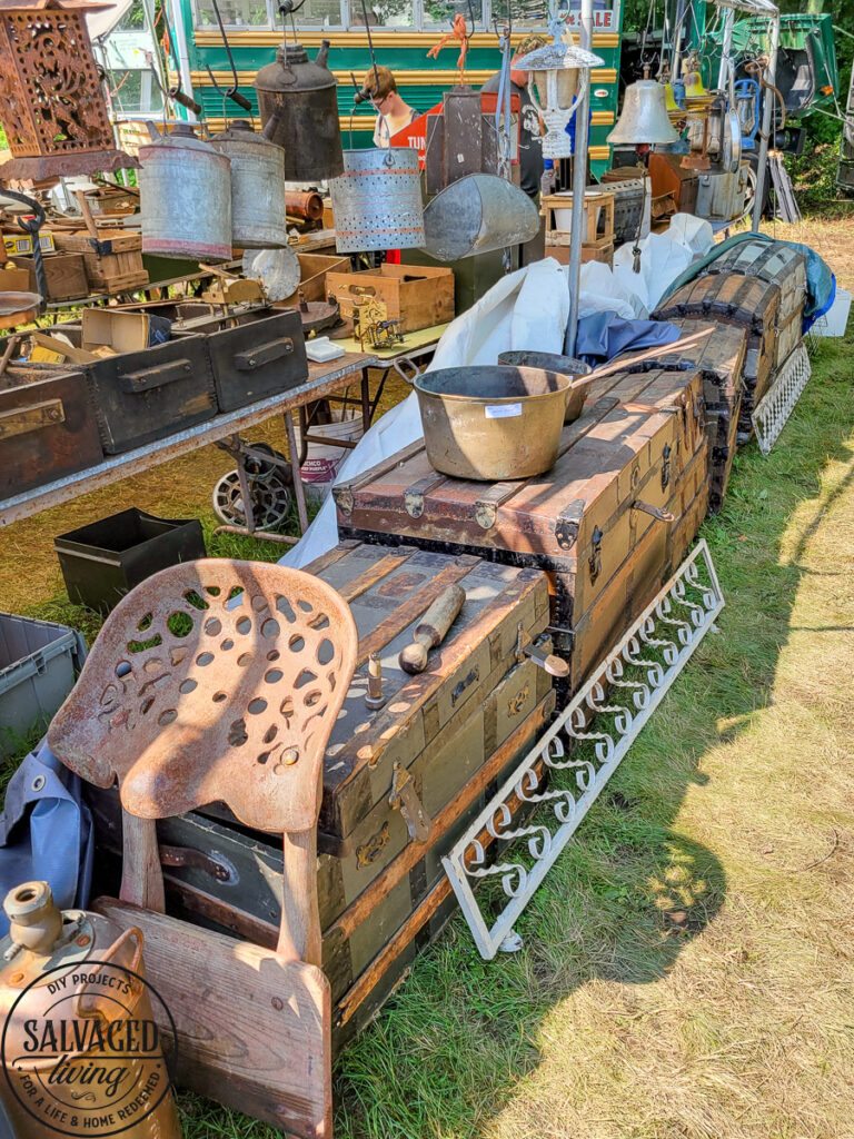 The vintage trends found at the Brimfield Antique Flea Market in Massachusetts. Be on the lookout for these vintage finds to use in your home decor. #vintagedecor #fleamarket #decor trends #vintagestyle