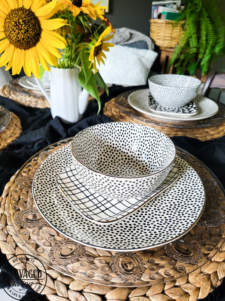 I got new dishes at Wal-Mart. It was time to freshen up after my divorce and throw out the old plates that were a wedding gift 20 years ago. I love these fun spunky new dishes for our everyday wear. Not to mention they are so affordable! #walmartfind #tableware #placesetting #newdishes #tablescape 