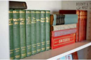 bookshelf-decor