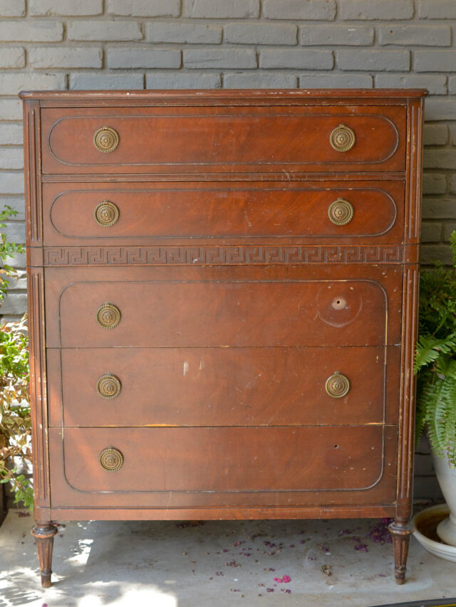 cropped-dresser-makeover.jpeg