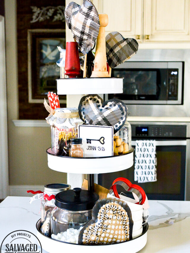 cropped-valentines-day-hot-chocolate-tiered-tray-3.jpg