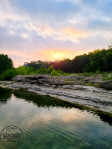 10 things to do in Blanco, Texas. Visit this small Texas town in the hill country, just minutes away from San Antonio, Austin, Wimberly, Marble Falls you can fisn and swim in the Blanco RIver, eat delicious Texas BBQ, and enjoy live country music while you soak in the small-town vibe. #VisitBlancoTx #travelTexas #smalltownTexas