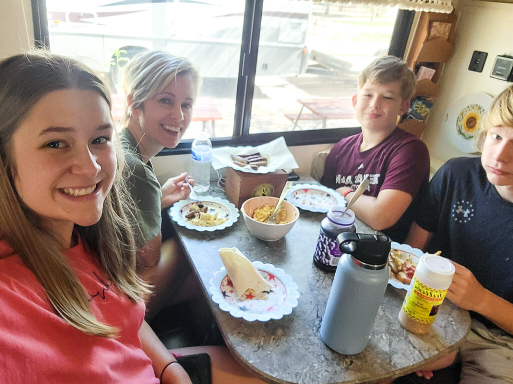 An RV vacation to the Grand Canyon, follow along on our Grand Canyon vacation adventure and see how this single mom took her kids on an epic road trip! #grandcanyonrv #singlemomtrip