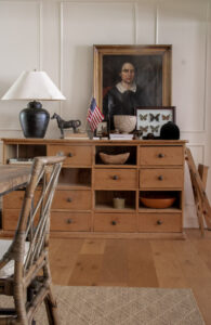 Met Deb Foglia as we tour her European Farmhouse style home, full of vintage treasures and endless charm. Her New Jersey home has decorating inspiration to spare.