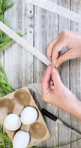The perfect DIY to let your mind run wild on a budget... and you end up with sweet Easter decor at the end. Can you say win-win with me? #easydiy #easterdiy #pape