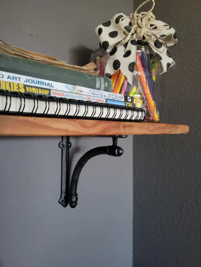 beautifulshelfwithironbrackets-5_540x