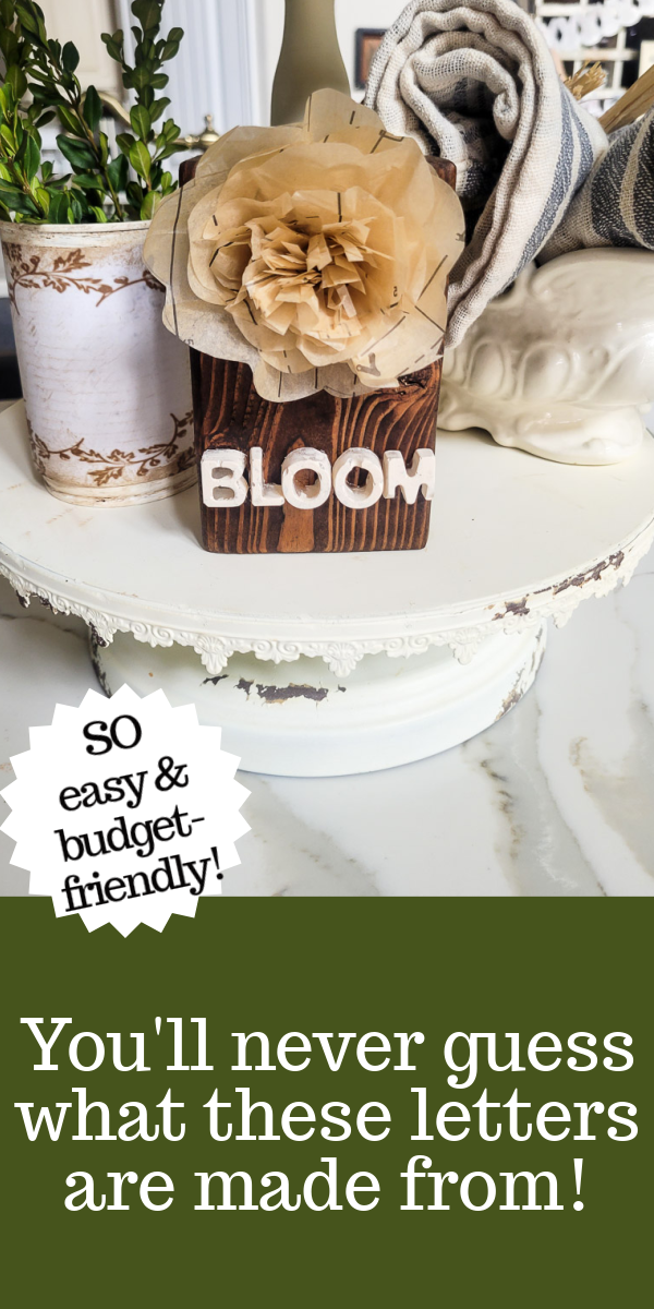 It's so easy peasy to throw this spring shelf sitter together in no time! Plus, it's budget friendly and you can make it your own! #shelfsitter #spring #sewingpatterns #easydiy