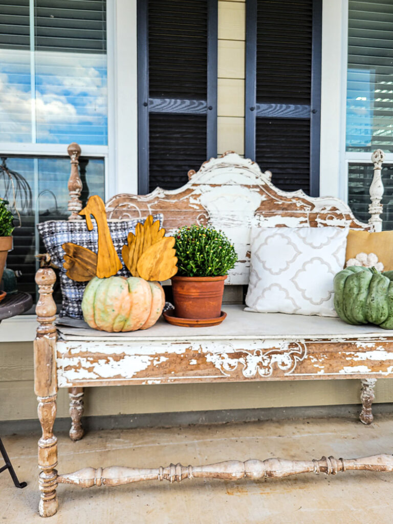 DIY Wood Turkey to add to your fall decor lineup. Add this precious cut-out turkey to a fall plant or pumpkin to make the cutest turkey decor in town. Who knew you could have a turkey mum or a pumpkin turkey in no time!? Plus see the best way to stain your wood crafts with this handy product I found. Honestly, a no-mess wood stain is here and you are gonna love using it on all your stained wood craft projects! #nomessstain #fallDIY #scrollsawproject #turkeydecoridea