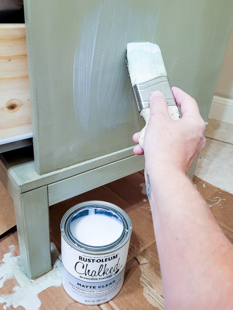 How to update an Ikea Tarver Dresser. This quick and easy Ikea dresser hack will get you an updated, modern look that blends with your vintage style. The perfect paint for an Ikea makeover makes this budget-friendly furniture flip a breeze! Check out my supply list for a fast Ikea update! #ikeatarver #ikeapaintjob #budgetfurniture #budgetstorage