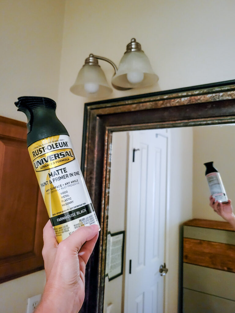 If you are looking for some budget bathroom makeover ideas you can finish in a day, these easy ideas are for you. Use what you have and give your bathroom a facelift with a small budget. These are seriously simple ideas that have a big impact in a small space, all bathroom makeovers should be this easy! Check out the before and after bath room makeover pictures, brown cabinets, cream countertops and drab walls get a fresh feel! #budgetreno #cheapbathroomideas #budgetfriendlybathroomdecor