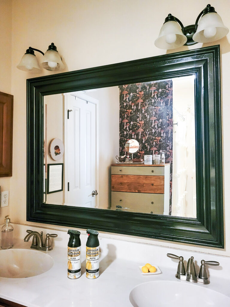 If you are looking for some budget bathroom makeover ideas you can finish in a day, these easy ideas are for you. Use what you have and give your bathroom a facelift with a small budget. These are seriously simple ideas that have a big impact in a small space, all bathroom makeovers should be this easy! Check out the before and after bath room makeover pictures, brown cabinets, cream countertops and drab walls get a fresh feel! #budgetreno #cheapbathroomideas #budgetfriendlybathroomdecor