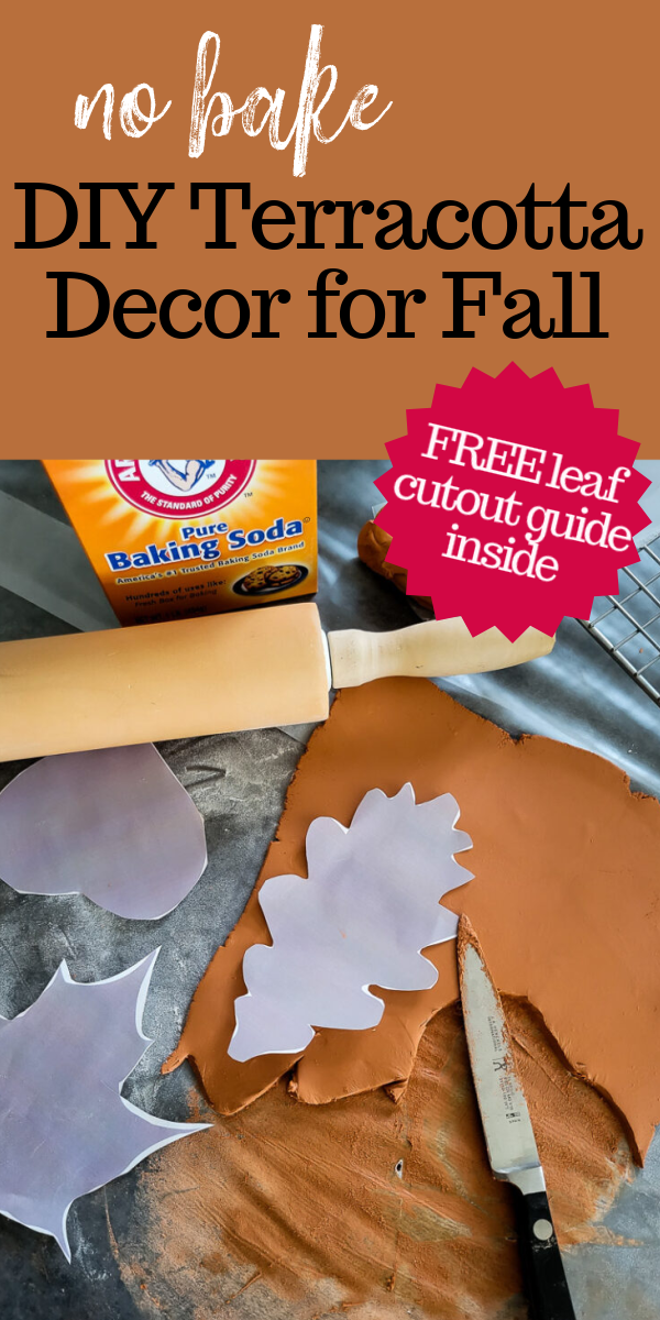 The budget-friendly, easy way to create DIY terracotta decor for Fall. Great to do with kids, and no baking required!! #terracotta #falldiy #falldecor #bowlfiller