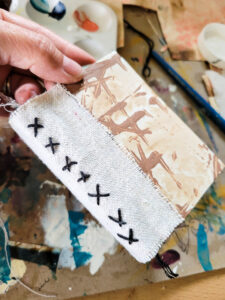 do you wonder what is a junk journal and what is the purpose of a junk journal? I wondered the same thing and finally found the meaning and point in creating a junk journal that makes sense. Here are the reasons you should start a junk journal today! #vintagejournal #junkjournal #creativejournal #papercraft #biblejournaling #faithart
