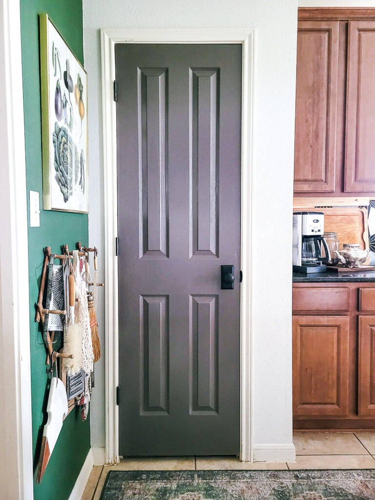 Interior door makeovers to give your home a fresh look. Check out all these great interior door update ideas you can do in a day. Adding new hardware to replace your old knobs is number one on the home update list. #agelessironhardware #doormakeover $homeupdate #onedayproject #interiordoorideas