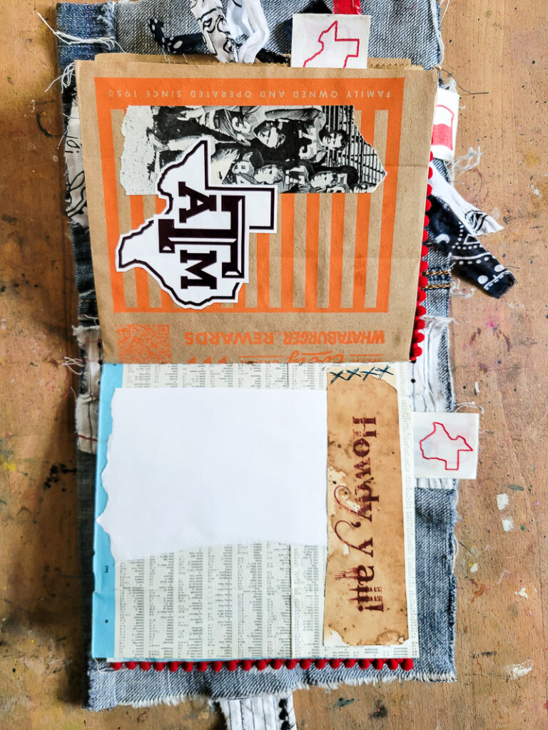 Grab some inspiration for your DIY junk journal of Texas. This is a great gift idea for someone missing their home state, a travel journal or just a vacation scrapbook! #journaling ideas #vacationscrapbook #DIYtraveljournal