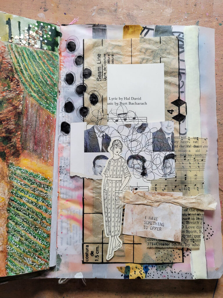 Want to deepen your faith walk and strengthen your creative practice? This list of ideas on how to create momentum and creative success will help you identify what's holding your creativity back! #artpractice #creativemindset #christiancreative #faithart #christianart