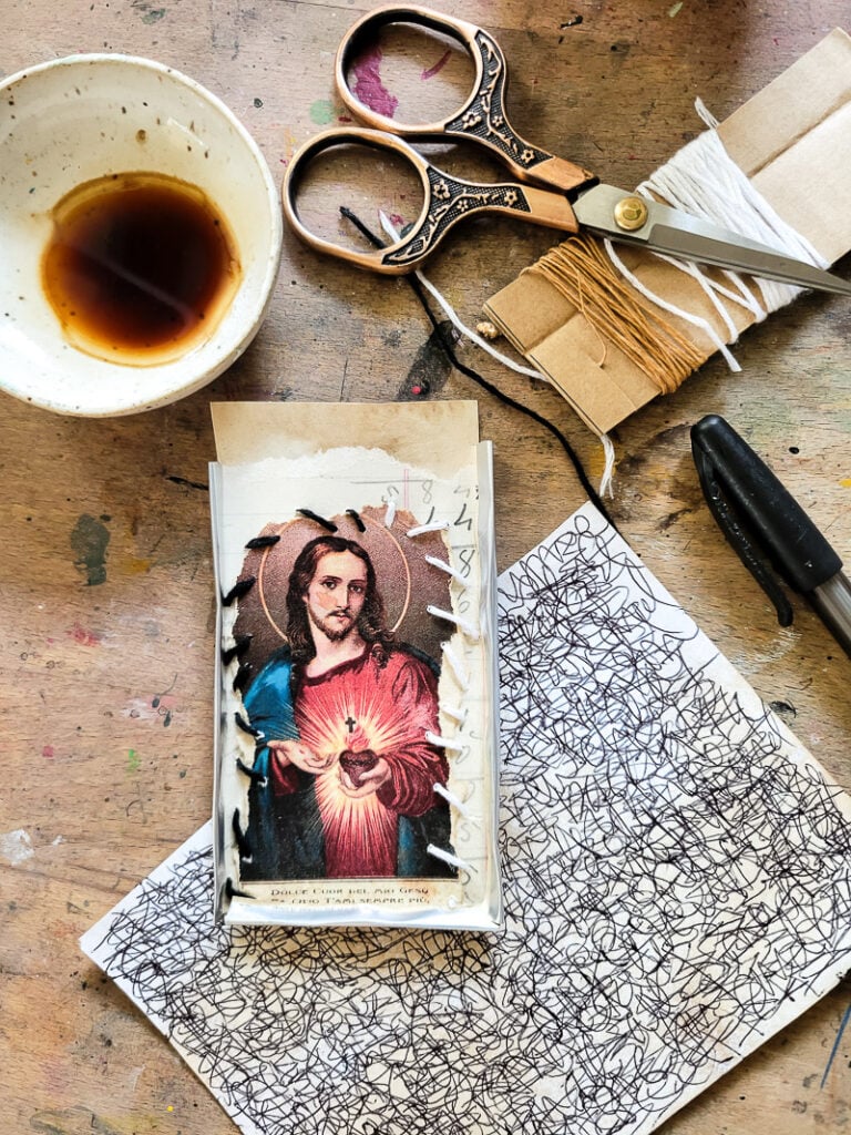 How to make the most of your creative time. Many of us have limited time to create so we need to treat that time as a valuable commodity. Here are 10 things you can implement today to have a creative session that flourishes. #creativehabits #creativediscipline #madetocreate