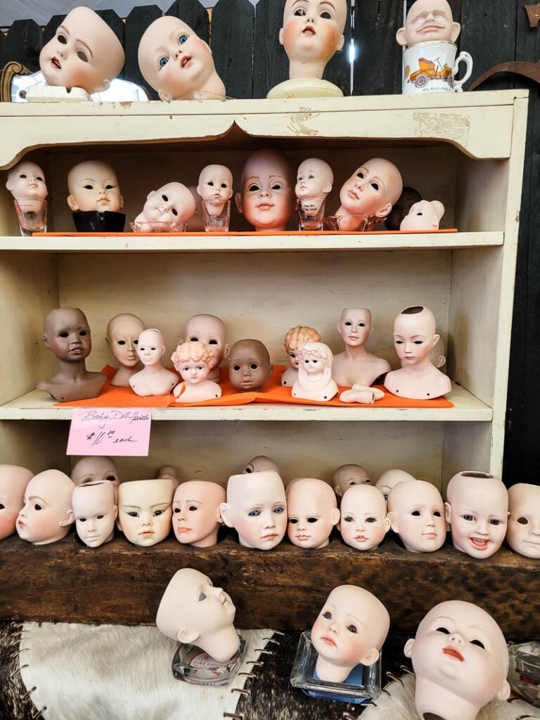 From silver platters to vintage Halloween, Round Top was overflowing with style this year. Discover the top decorating trends, vintage must-haves, and a few surprises from my latest trip to Texas’ most famous antique show.