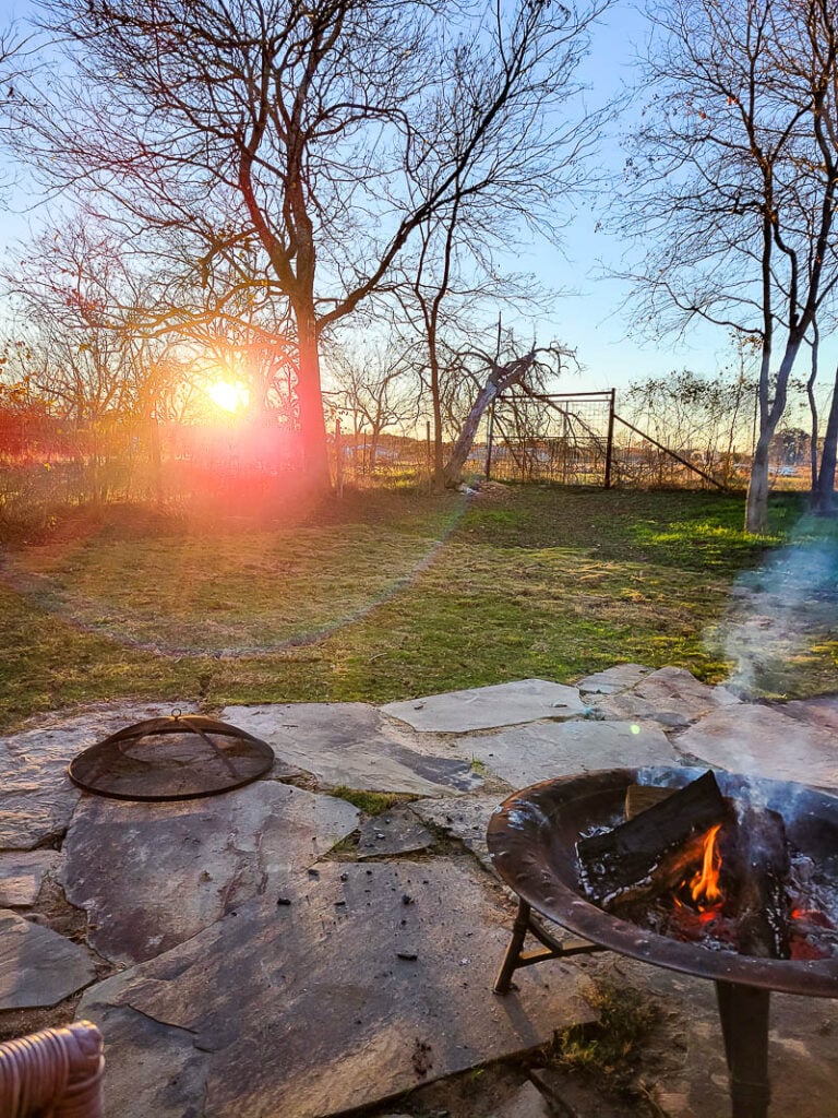 explore how to invite the 5 senses into your creative process and mix the senses with your faith and art to be present.